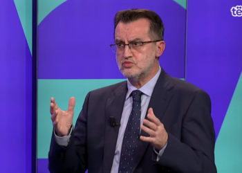 Agani thotë se Qeveria Kurti nuk ka vizion reformues për sistemin shëndetësor