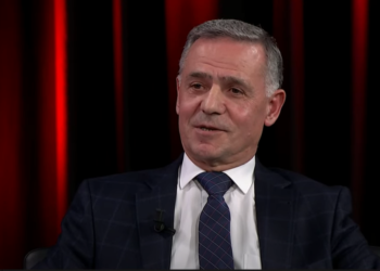 Isufi thotë se kërcënimet nga Serbia e shtyjnë NATO-n që ta forcojë Kosovën