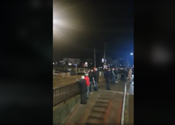 Banorët e Klinës të shqetësuar që lumi do të dalë nga shtrati