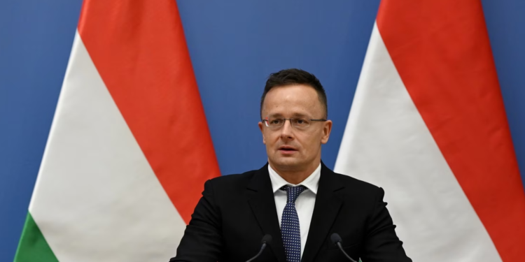 Szijjarto: Suedia duhet të veprojë ndryshe që t’i bashkohet NATO-s