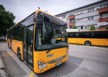 VV: Koalicioni PDK-LDK shtrenjtoi për 25% transportin publik
