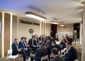 Kurti kërkon dinamizim të dialogut me njohje reciproke në forumin ekonomik në Davos