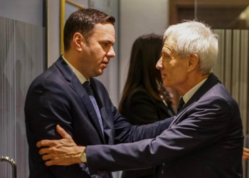 Abdixhiku në takim me ambasadorin e Zvicrës: Dialogu duhet të përmbyllet me njohje të ndërsjelltë