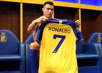 Ronaldo gati të ngrejë trofeun e parë në Arabi