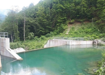 Kushtetuesja e kthen në rishqyrtim në Themelore çështjen e hidrocentraleve të “Hidroenergjisë”