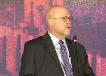 Hovenier: Jemi të përkushtuar ta mbështesim Kosovën dhe të përfitojmë nga rinia e saj