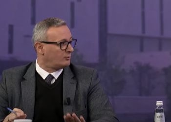 Arifi: Nuk shkon më kështu, Kurti duhet të jetë serioz