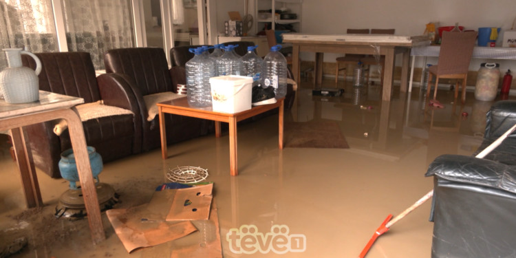 Vërshimet në Klinë, shtëpi e punëtori u dëmtuan