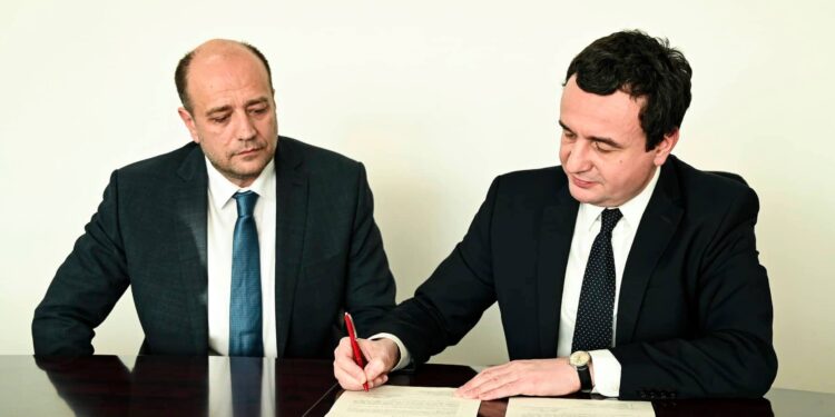 Këshilltari i Kurtit: Insistimi për Asociacionin, në kundërshtim me vullnetin e popullit