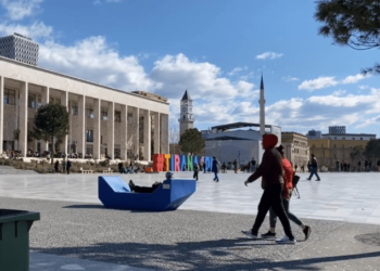 Transparency International: Shqipëria nuk përparon në luftën kundër korrupsionit