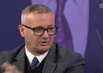 Arifi: Ose partitë opozitare ose Vetëvendosja duhet të kërkojnë falje