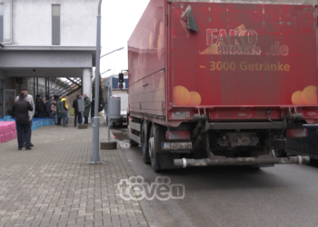 Telkos iu del në ndihmë të prekurve nga vërshimet