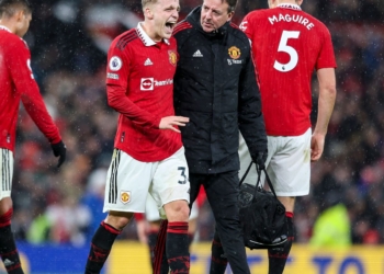 Van de Beek humbet sezonin