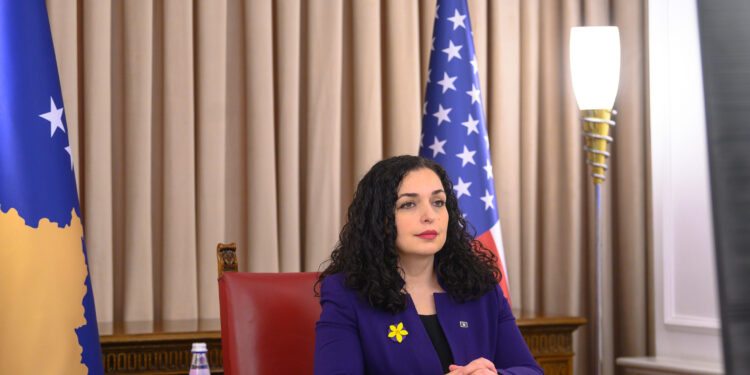 Presidentja Osmani udhëton për vizitë zyrtare në Mal të Zi