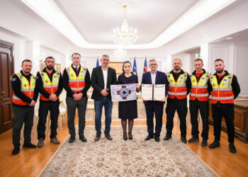 Osmani i ndau mirënjohje Shoqatës së Kërkim- Shpëtimit për aksionin në Turqi