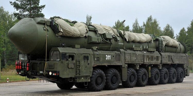 Arsenali bërthamor rus: Sa i madh është dhe kush e kontrollon?