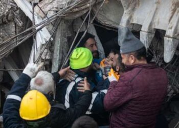 Pas 52 orësh shpëtohet nga rrënojat 8-vjeçari në Turqi