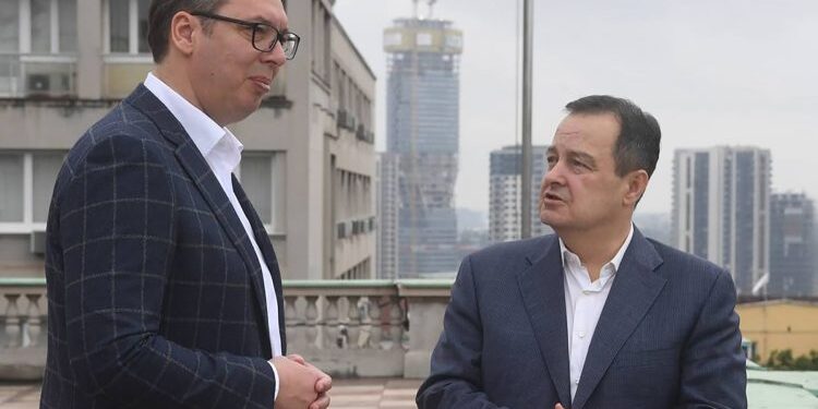 Vuçiq takohet me Daçiqin, raportohet për mundësi të prishjes së koalicionit