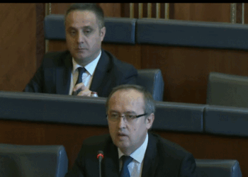 Hoti: Debati për dialogun të vazhdojë para takimit të së hënës