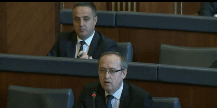 Hoti: Debati për dialogun të vazhdojë para takimit të së hënës