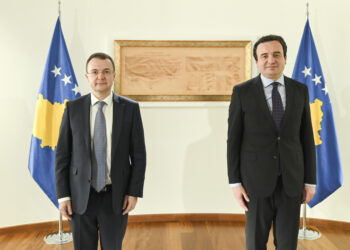 Kurti pret në takim drejtorin rajonal të BERZH, flasin për mundësi të reja bashkëpunimi