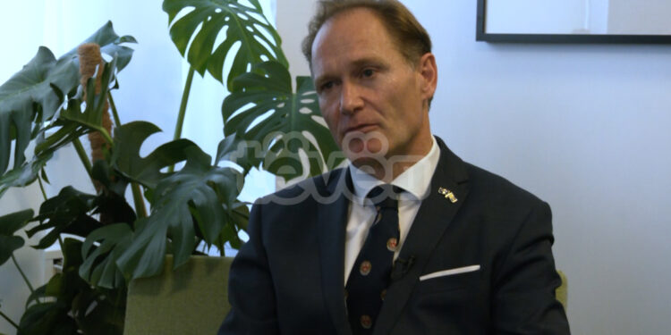 Westerlund: Jemi në kontakt me pesëshen mosnjohëse nëse duhet ta dërgojmë aplikimin e Kosovës në KE