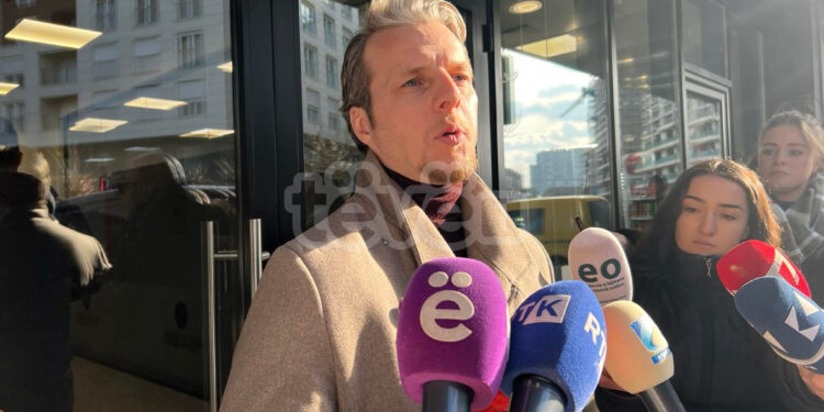 Arifi dorëzon kallëzim penal ndaj Këshillit Kombëtar Shqiptar në Prokurori Speciale të Kosovës