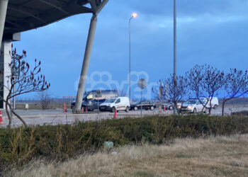 Alarmi për bombë, policia rrethon Aeroportin