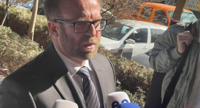Abazi deklarohet pas intervistimit në Prokurori