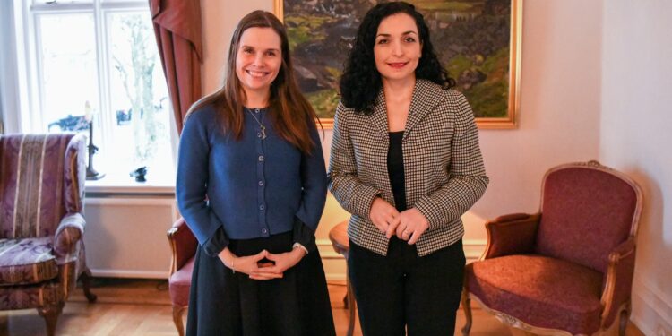 Osmani takohet me kryeministren e Islandës, flasin për procesin e anëtarësimit të Kosovës në KiE