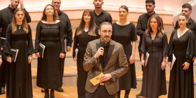 Kori nga Kosova performon në Filarmoninë e Berlinit