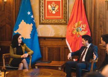 Osmani takohet me Abazoviqin: E ardhmja euroatlantike, synim i yni i përbashkët