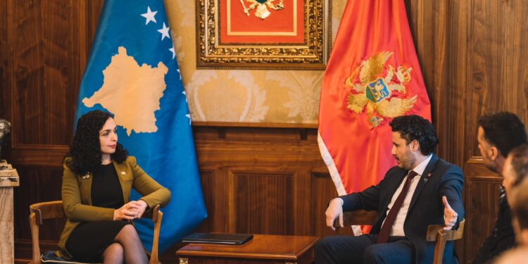 Osmani takohet me Abazoviqin: E ardhmja euroatlantike, synim i yni i përbashkët