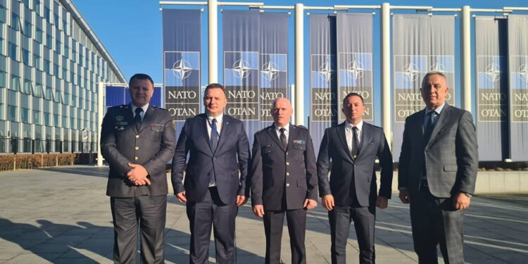 Mehaj ia shpreh gatishmërinë NATO-s që Kosova t’i strehojë 5000 refugjatë ukrainas