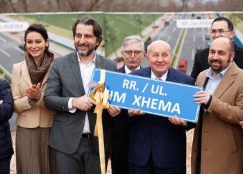 Rruga “A” e merr emrin “Jim Xhema”, Rama: Me vetmohim z.Xhema i shërbeu popullit tonë