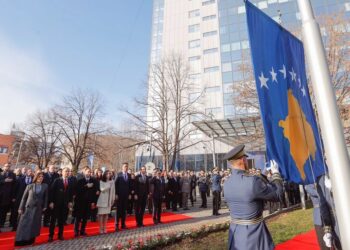 Presidentja Osmani uron festën e Pavarësisë