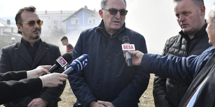 Rrënohet “shtëpia bllokuese” e rrugës që e lidh Prizrenin me Prishtinë e Gjakovë