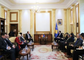 Konjufca pret në takim delegacionin parlamentar nga Maqedonia e Veriut