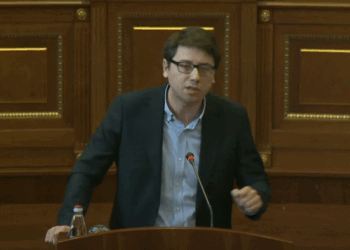 Murati: E kuptoj që si opozitë dëshironi të zbrazet Kosova, vetëm t’ia faturoni kësaj Qeverie