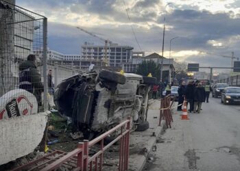 Tiranë, një 35-vjeçar humb jetën në një aksident komunikacioni