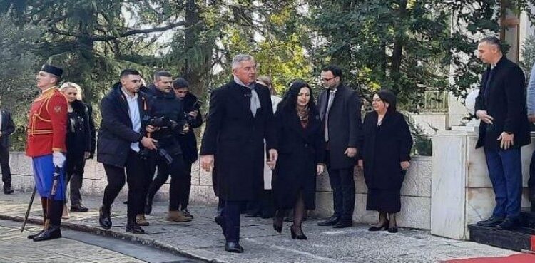 Osmani pritet me nderime shtetërore nga presidenti malazez Gjukanoviq