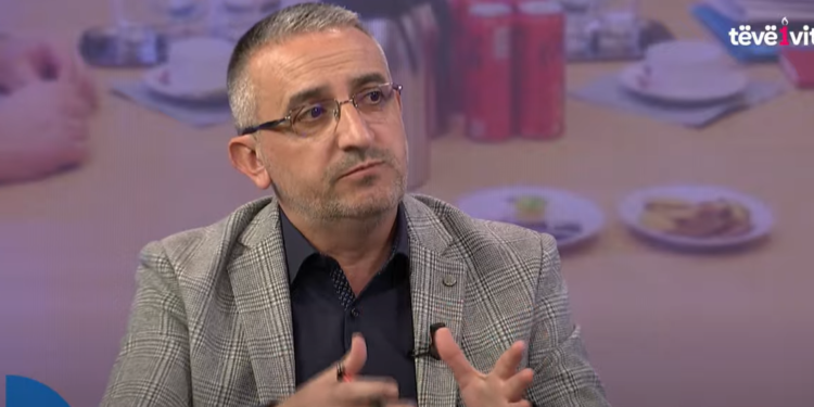 Gashi: Në momentin që përfundon Asociacioni, Vuçiqi do ta ngrisë çështjen e Kishës Ortodokse