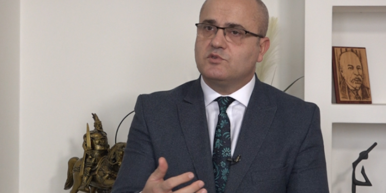 Deputeti Haxhi Avdyli deklarohet i pafajshëm për mosraportim të pasurisë, nuk lejohet incizimi në seancë publike