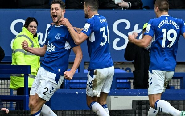 Arsenali në disavantazh ndaj Evertonit