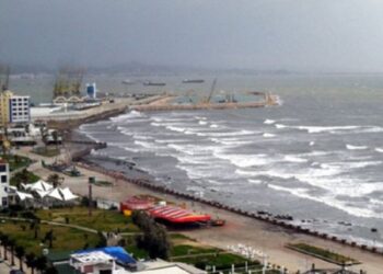 Pritet të rinisë lundrimi i trageteve në portin e Durrësit