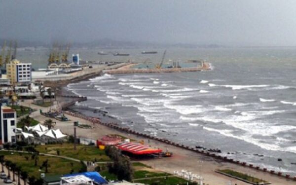 Pritet të rinisë lundrimi i trageteve në portin e Durrësit