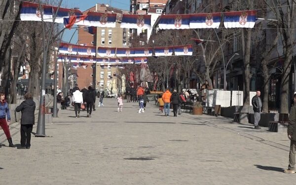 15-vjetori i pavarësisë në veri, serbët nuk duan e shqiptarët s’mund të festojnë