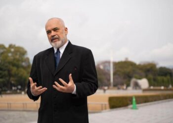 Rama kujton nga Hiroshima 1 vjetorin e luftës në Ukrainë