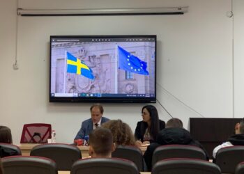 ​Ambasadori suedez për takimin Kurti-Vuçiq: Ka një shans të vogël për lajm pozitiv nga Brukseli