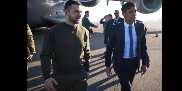 Zelenski mbërrin për vizitë zyrtare në Britani të Madhe